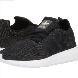 Women’s running shoes